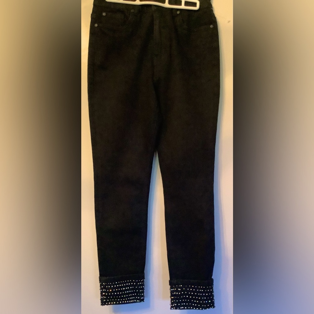 Black capris for women NWT